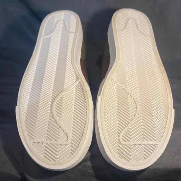 SOLD Nike NWT Drop Type LX Mid Legion Green Sneaker Size 8.5 Men/10 Women's - Picture 7 of 9